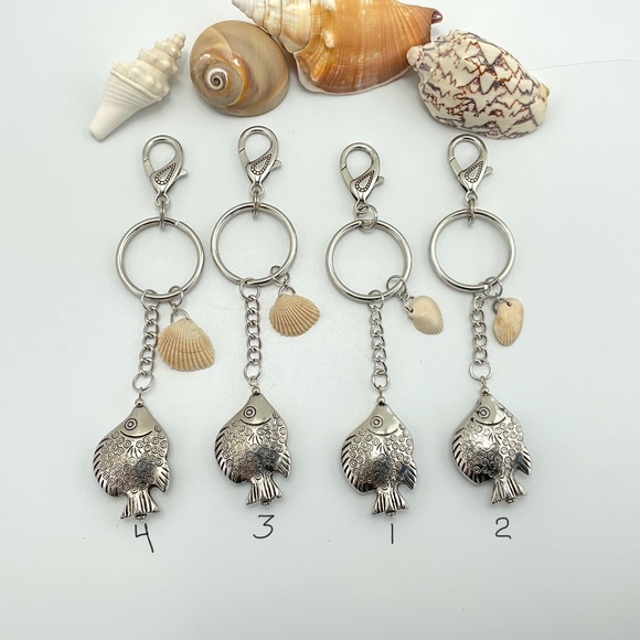 Silver Fish Key Chain with Angel Wing Sea Shell, Purse Charm, Key Ring, Fish #2 - Picture 7 of 7